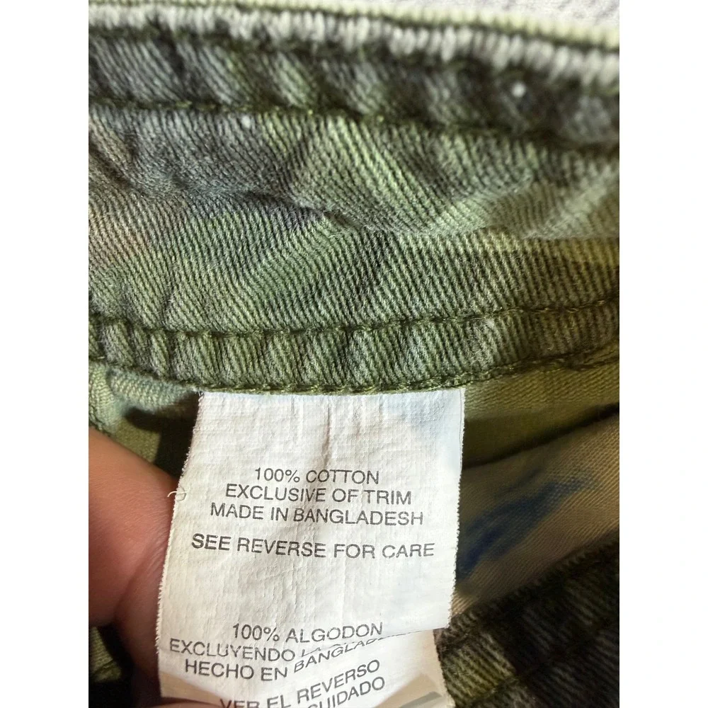 Beverly Hills Polo Club Mens Camo Cargo Shorts Green Size 34 Cotton Utility